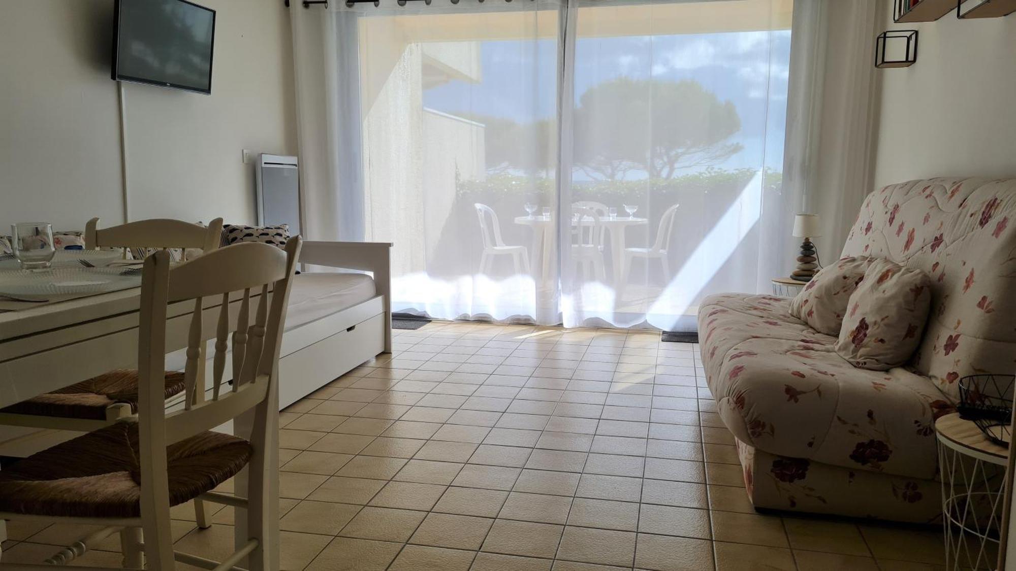 Saint Georges De Didonne - Vue Mer Pour Ce Studio Cosy En Rez-De-Chaussee Luaran gambar