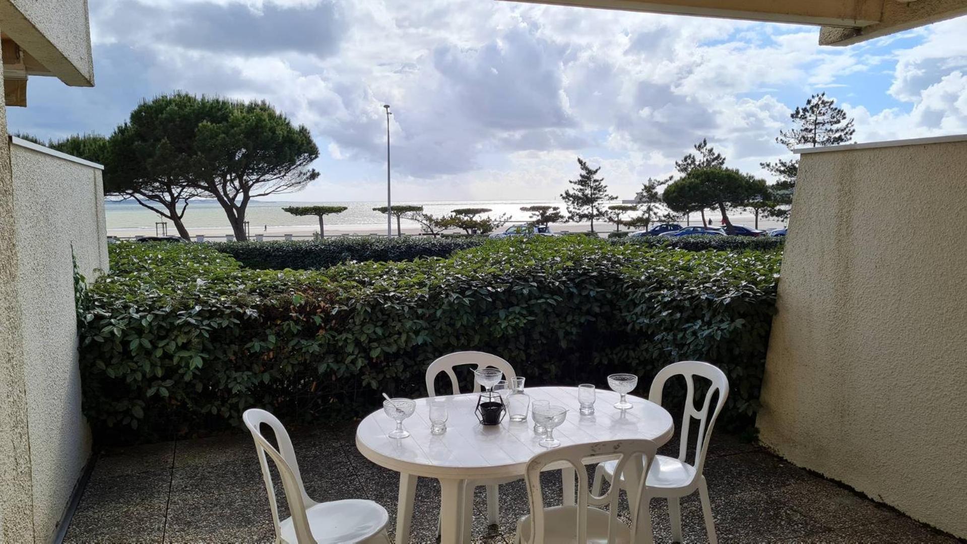 Saint Georges De Didonne - Vue Mer Pour Ce Studio Cosy En Rez-De-Chaussee Luaran gambar